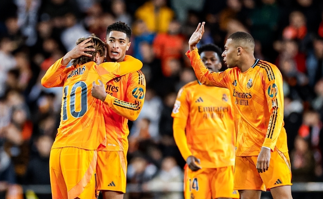 尤文图斯迎亚冠关键赛,赛后状态回暖,震撼外界,赛程密集仍需轮换的简单介绍 尤文图斯迎亚冠关键赛,赛后状态回暖,震撼外界,赛程密集仍需轮换的简单介绍