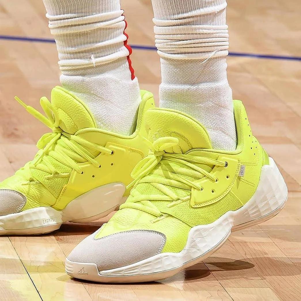 NG体育-包含Rookie巅峰对决，哈登与30激战西班牙队分钟，败北胜负难料！的词条